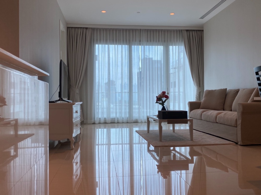 👑   185 Rajadamri  👑 For rent !! Super Luxury 2Bed2Bath , Fully Furnished , Ready to move